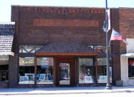 Oak Gallery & Frame Shop, Mora Minnesota