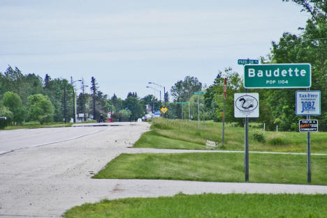 Entering Baudette on State Highway 11, 2009