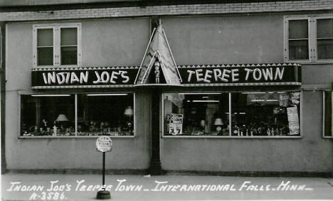 Indian Joe's Teepee Town, International Falls Minnesota, 1950