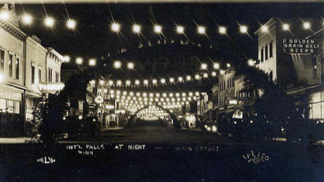 Street scene at night, International Falls Minnesota, 1913