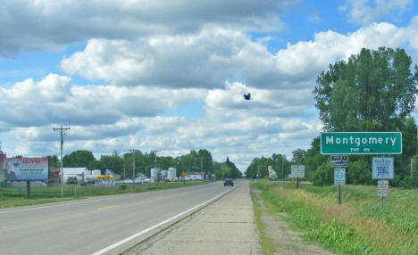 Population sign entering Montgomery on State Highway 13, 2010