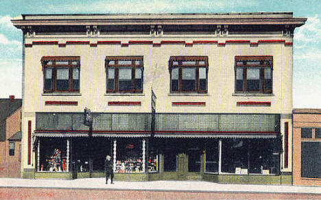 Metropolitan Bldg & Morrell's 5 & 10 Store,  Willmar Minnesota, 1915