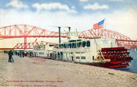 Excursion Boats and Bridge, Winona Minnesota, 1908