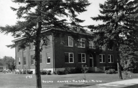 Court House, Roseau Minnesota, 1940's