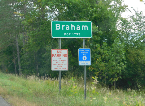 Population sign, Braham Minnesota, 2018