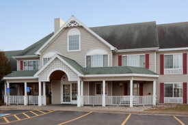 Exterior of Country Inn & Suites, Detroit Lakes, MN