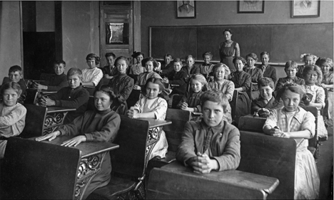 Classroom of students, Carver Minnesota, 1905