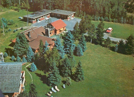 Alpert's Motel, 10049 North Shore Drive, Duluth Minnesota, 1950's