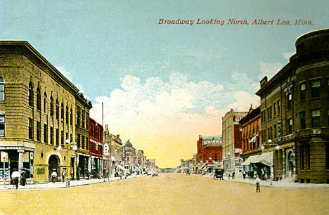 Broadway Street, Albert Lea Minnesota, 1913