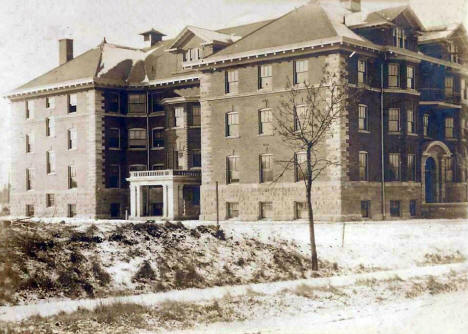 Wallace Hall, Macalaster College, St. Paul, Minnesota, 1908