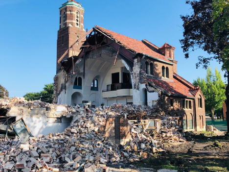 Demolition of St. Andrew's Catholic Church, 1051 Como Avenue, St. Paul, Minnesota, 2019