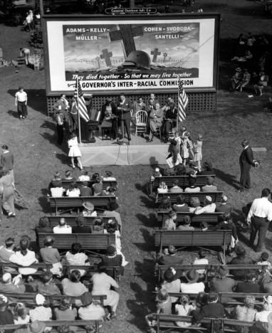 Governor Thye’s Interracial Commission in Plaza Park at the Minnesota State Fair, 1944