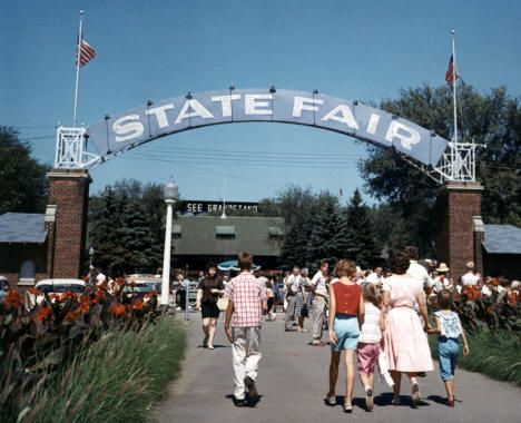 Streetcar Arch entrance on Judson Avenue at the Minnesota State Fair, 1962
