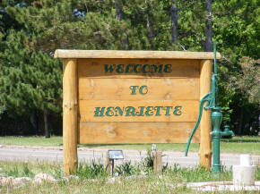Henriette Minnesota Welcome Sign