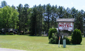 Pine Grove Motel, Mora Minnesota
