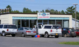 Bay Breeze Laundry, Two Harbors Minnesota