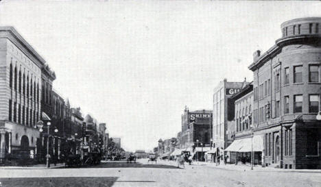 Broadway, Albert Lea Minnesota, 1913