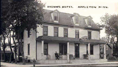 Browns Hotel, Appleton Minnesota, 1912