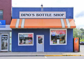 Dino's Bottle Shop, Aurora Minnesota