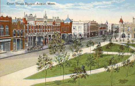 Courthouse Square, Austin Minnesota, 1910
