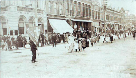 Parade in Austin Minnesota, 1910