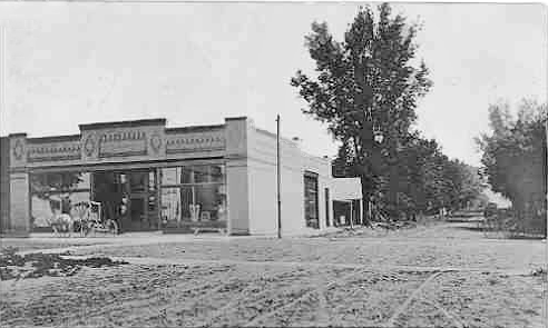 Street scene, Beaver Creek Minnesota, 1913