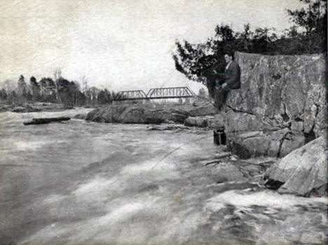 First drop of the falls, Big Falls Minnesota, 1907
