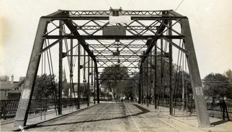 Wahpeton-Breckenridge Interstate Bridge, 1910