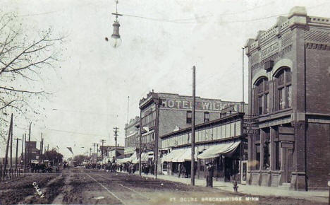 Street scene, Breckenridge Minnesota, 1910's
