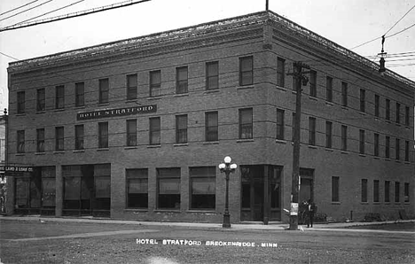 Hotel Stratford, Breckenridge Minnesota, 1914