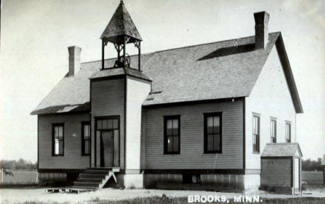 School, Brooks Minnesota,1914