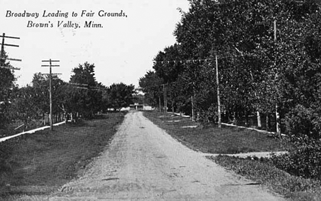 Broadway leading to fair grounds, Brown's Valley Minnesota, 1910