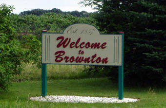 Brownton Minnesota welcome sign