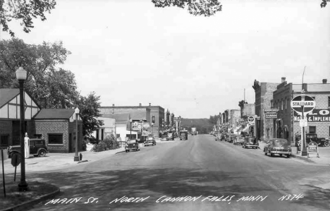 Main Street North, Cannon Falls Minnesota, 1940's