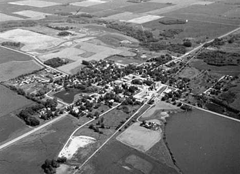 Aerial view, Cyrus Minnesota, 1985