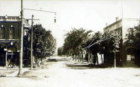 Street scene, Delano Minnesota, 1910's