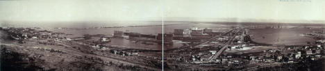 Panoramic photo of Duluth Harbor, 1902