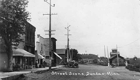 Street scene, Dundas Minnesota, 1914