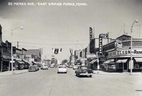 De Meres Avenue, East Grand Forks Minnesota, 1958