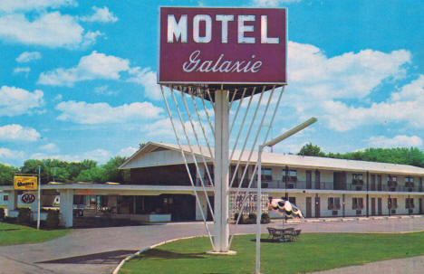 Motel Galaxie, Faribault Minnesota, 1960's