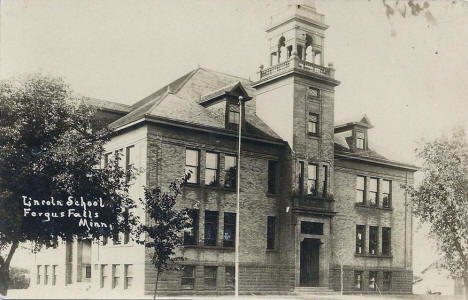 Lincoln School, Fergus Falls Minnesota, 1910