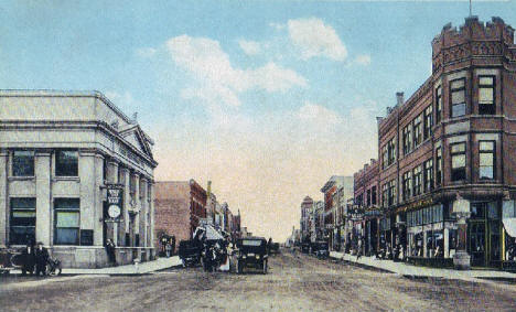 Lincoln Avenue looking East, Fergus Falls Minnesota, 1919