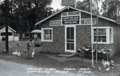 Mille Lacs Curio Shop, Garrison Minnesota, 1952