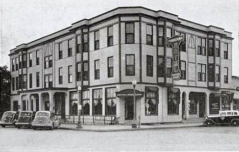 Hotel Pokegama, Grand Rapids Minnesota, 1945