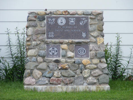 Monument honoring veterans, Littlefork VFW Post, 2007