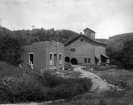 Lanesboro village electric plant and flour mill, Lanesboro Minnesota, 1900's