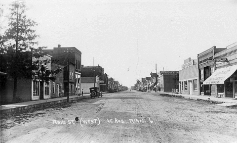 Main Street West, Le Roy Minnesota, 1918