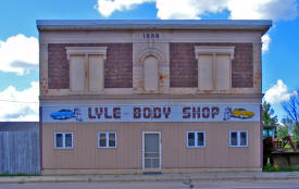 Lyle Body Shop, Lyle Minnesota