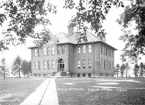 High School, Lyle Minnesota, 1935