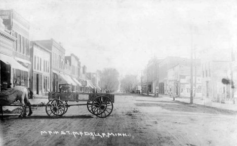 Main Street, Madelia Minnesota, 1916